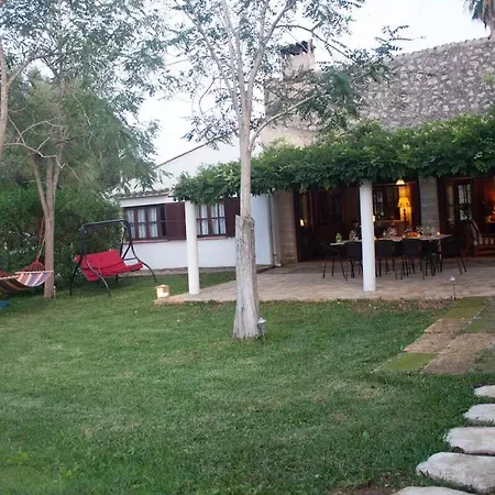 Ca Na Pomara- In A Quiet And Well-located Area * פוינסה