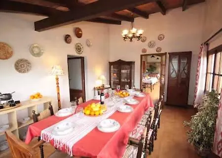 Ca Na Pomara- In A Quiet And Well-located Area *